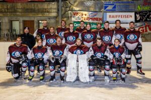 Mannschaftsfoto EHC Tärbinu